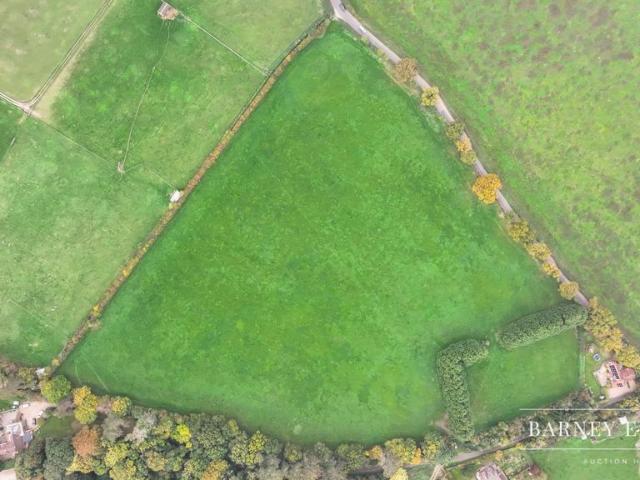Land for sale in Tidmarsh, West Berkshire