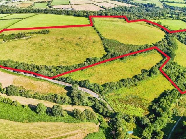 Land for sale in Cynwyl Elfed, Wales