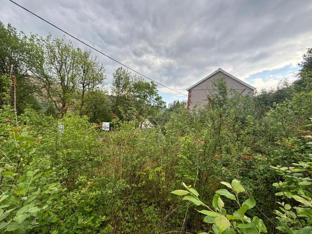Land for sale in Ystalyfera