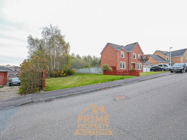 Land for sale in Lentran, Scotland