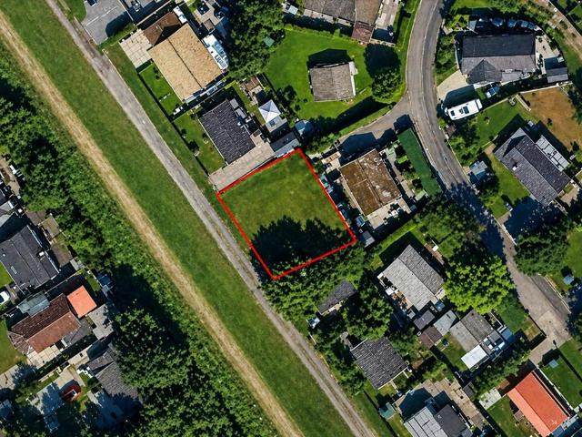Land for sale in North East Lincolnshire