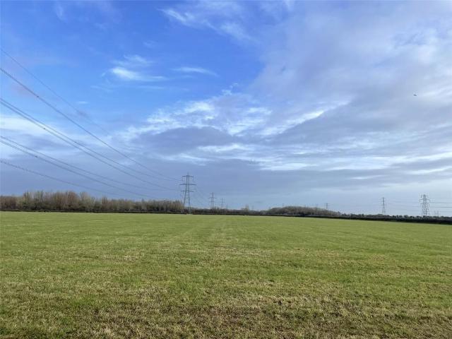 Land for sale in Rogiet
