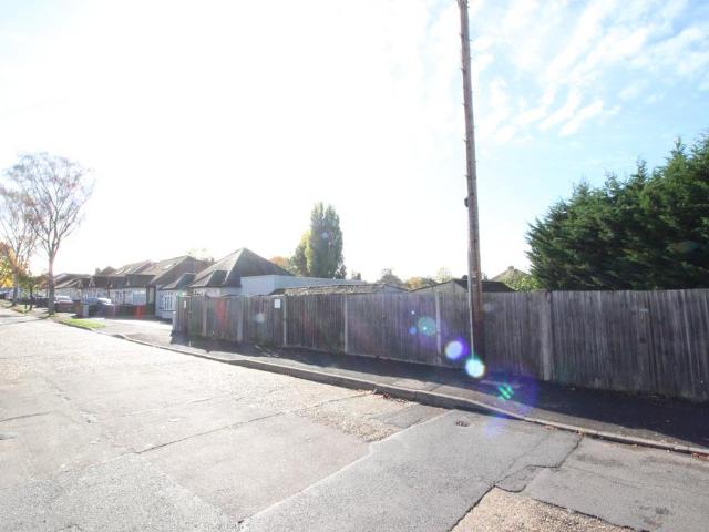 Land for sale in Worcester Park, Greater London