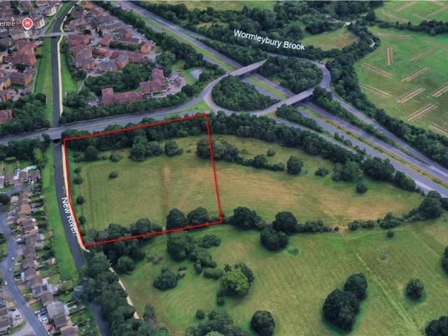 Land for sale in Wormley, Broxbourne