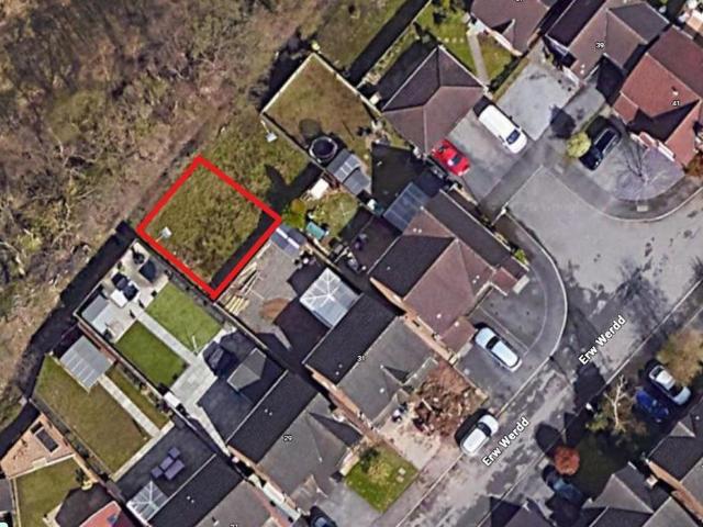 Land for sale in Parc Bryn Heulog, Tregof