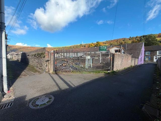Land for sale in Ynyshir