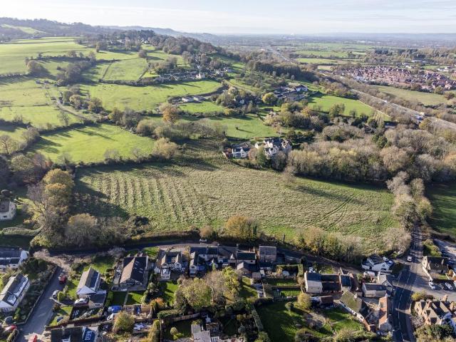Land for sale in Upton St. Leonards, Stroud