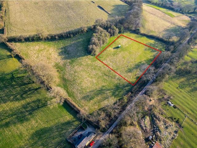 Land for sale in Alderminster, Warwickshire