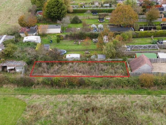 Land for sale in Crookhill, Worcestershire