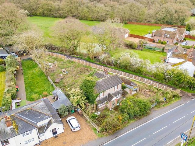 Land for sale in Woodham Ferrers and Bicknacre, Chelmsford