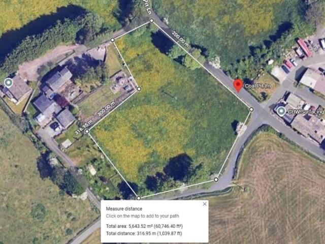 Commercial for sale in Winewall, Higherford