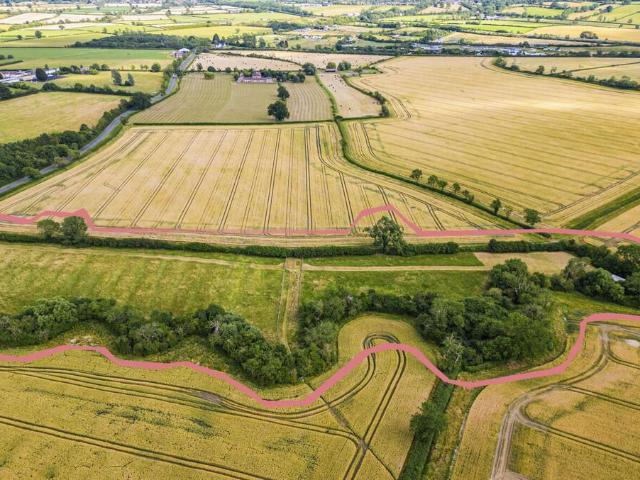 Commercial for sale in Barby, New Bilton