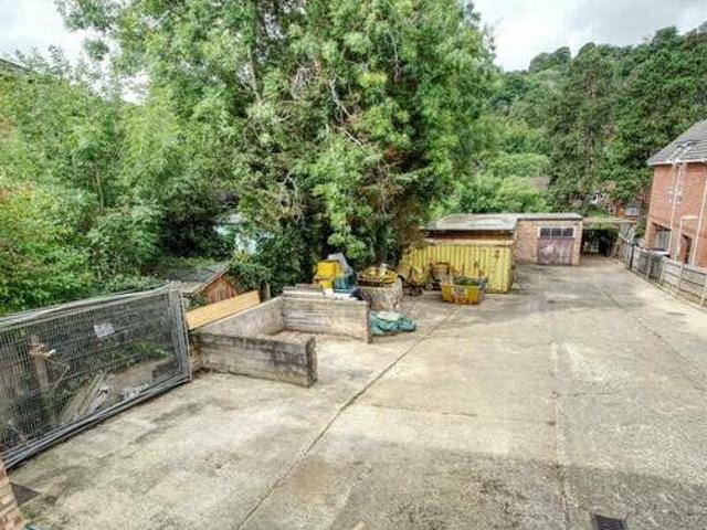 House for rent in Surrey