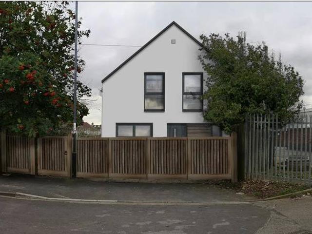 House for sale in Feckenham, City Of Bristol