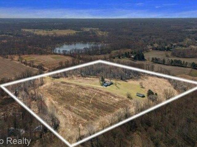 Land for sale in Fowlerville, Howell Township