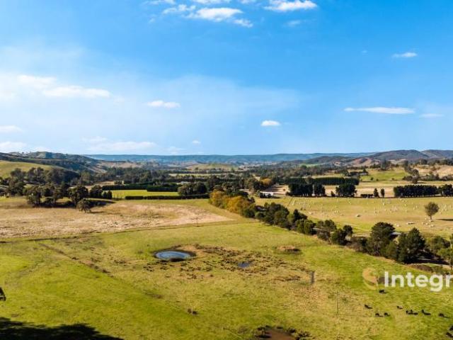 Land for rent in Glenburn, Victoria