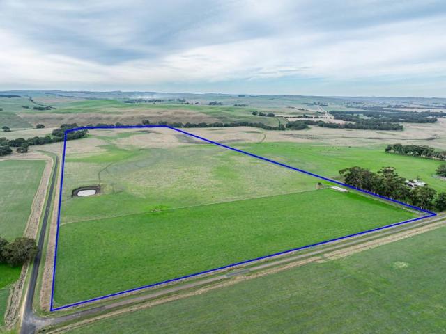Land for rent in Henty, Victoria