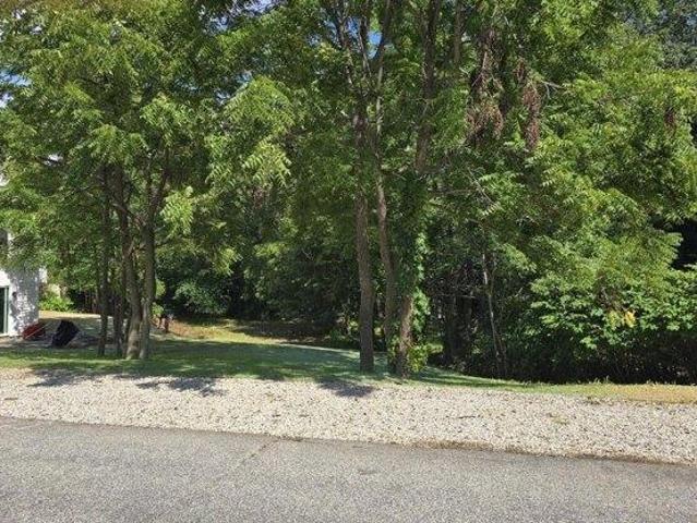 Land for sale in Kittery, Maine
