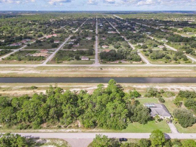 Land for sale in Lehigh Acres, Florida