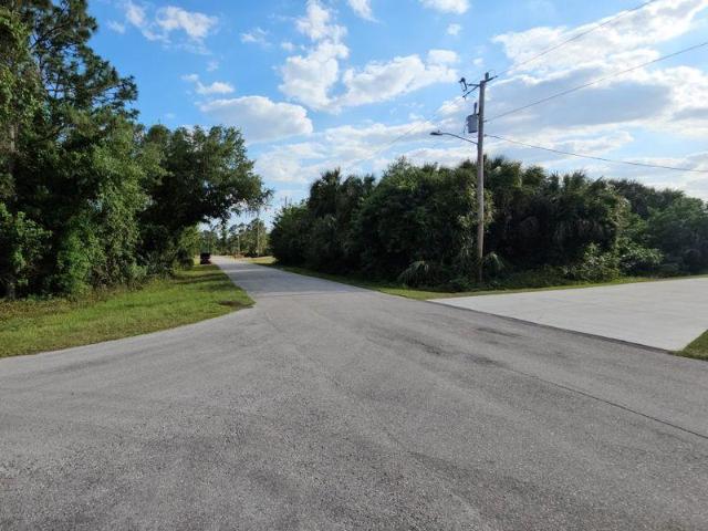 Land for sale in Lehigh Acres, Florida