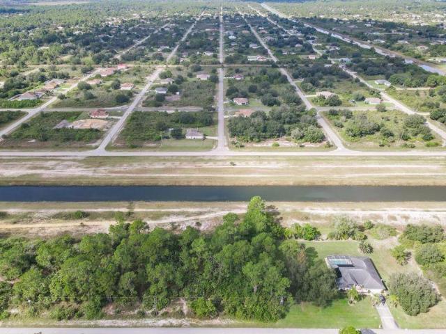 Land for sale in Lehigh Acres, Florida