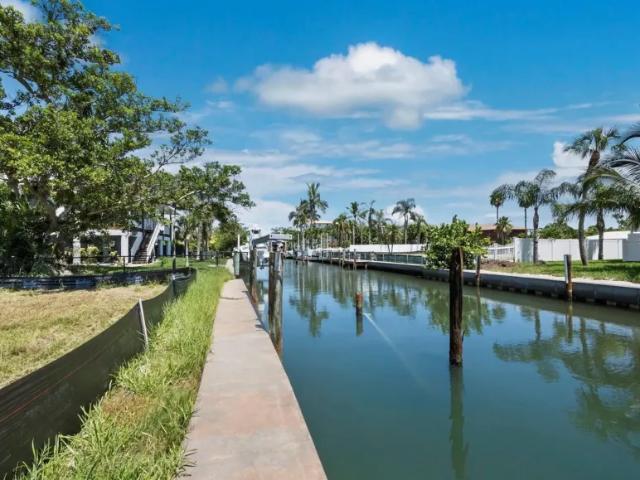 Land for sale in Longboat Key, Florida