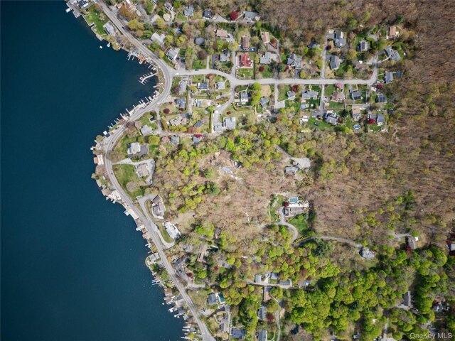 Land for sale in Baldwin Place, New York