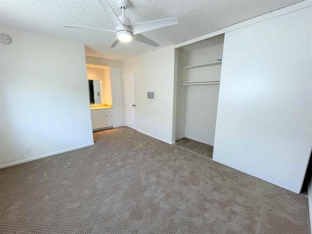 Apartment for rent in Canoga Park, California