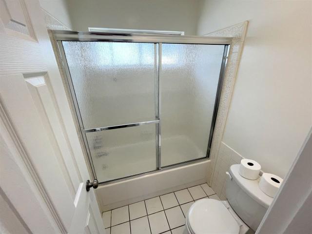 Apartment for rent in Canoga Park, California