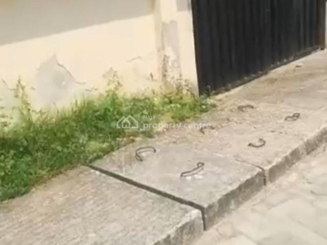 Land for sale in Eti Osa, Lagos