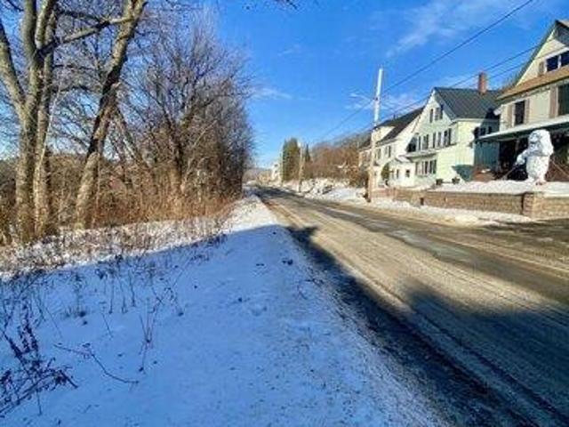 Land for sale in Mexico, Maine