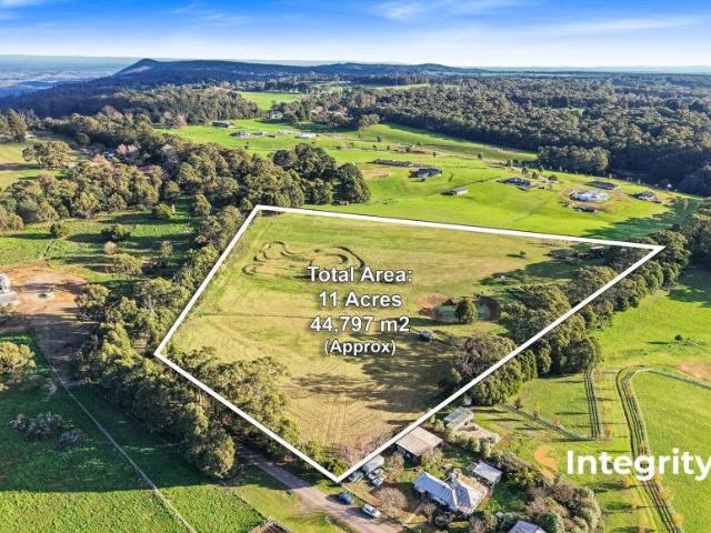 Land for rent in Kinglake West, Victoria