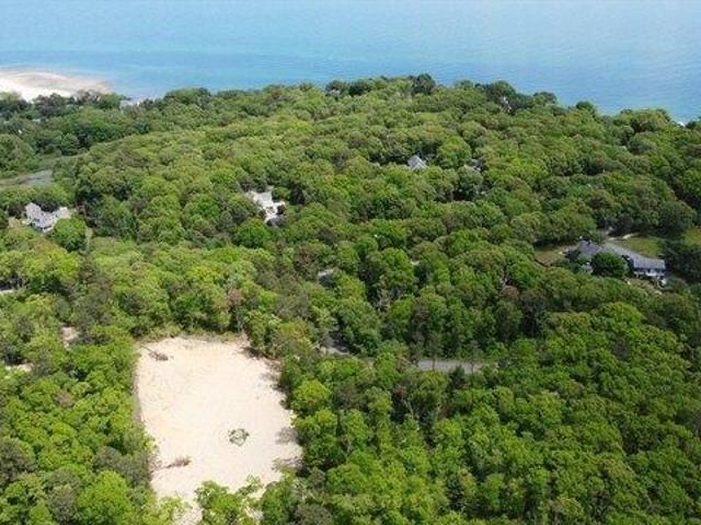 Land for sale in Manomet, Massachusetts