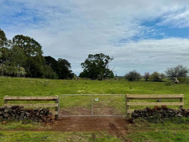 Land for sale in Pomborneit, Shire of Corangamite