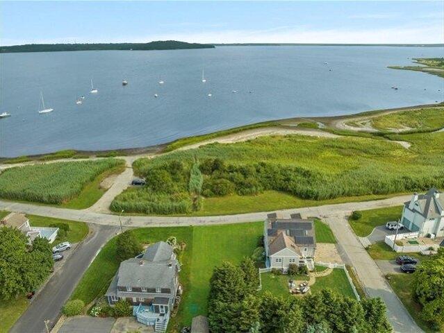 Land for sale in Portsmouth, Rhode Island