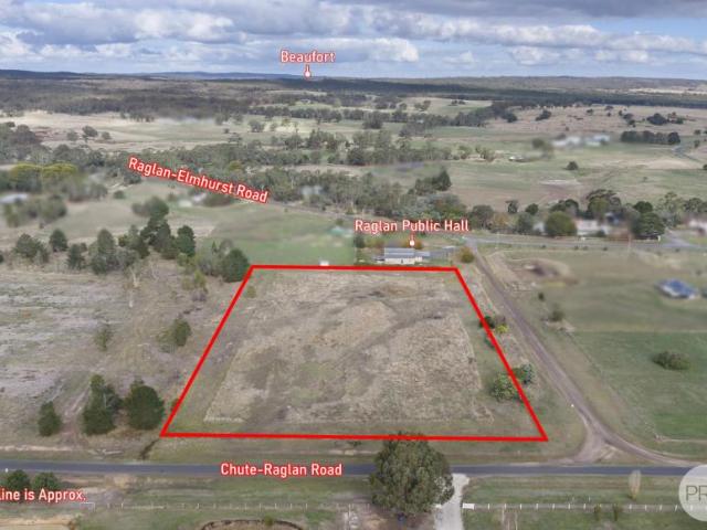 Land for sale in Raglan, Shire of Pyrenees