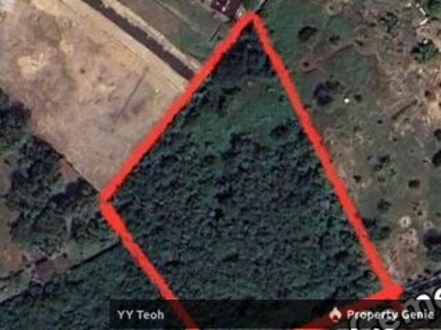 Property for sale in Rembia, Malaka