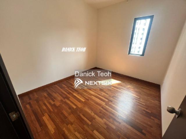 Shop for sale in Malaka