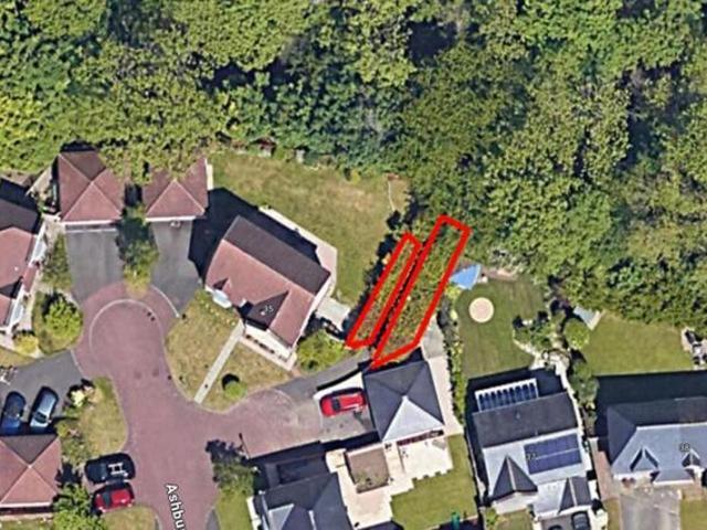 Land for sale in Scotstoun, Scotland