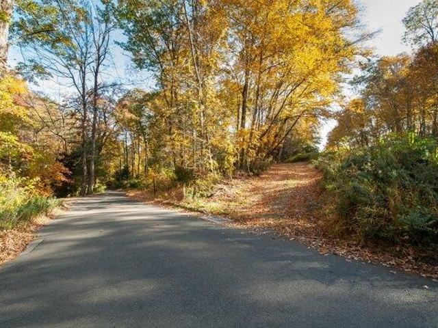Land for sale in Southbury, Connecticut