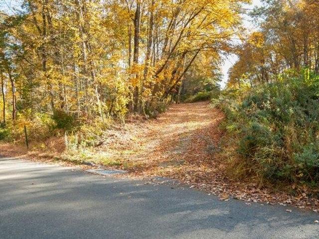 Land for sale in Southbury, Connecticut