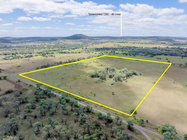 Land for sale in Springside, Queensland