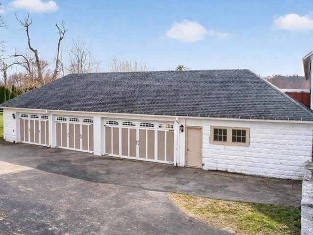 Land for sale in Sutton, Massachusetts