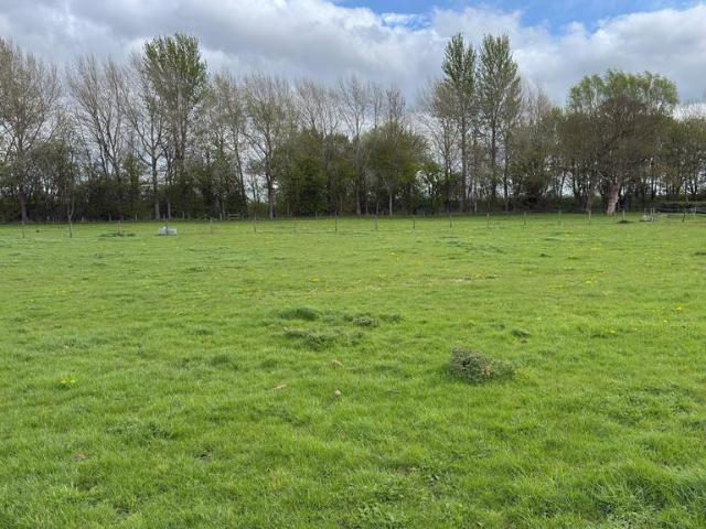 Land for rent in Fossebridge, Gloucestershire