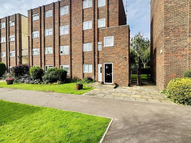Land for rent in Kings Hill, Colliers End