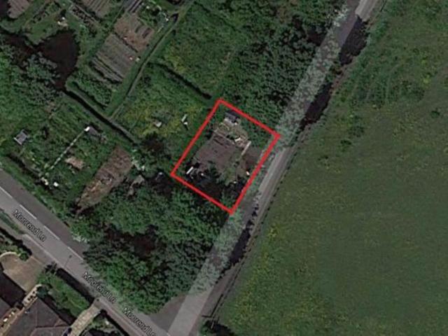 Land for rent in Silkstone Common, South Yorkshire