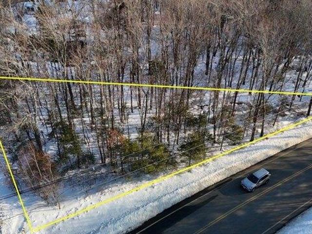 Land for sale in North Uxbridge, Massachusetts