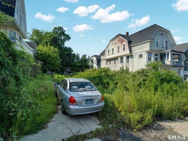 Land for sale in Waterbury, Connecticut