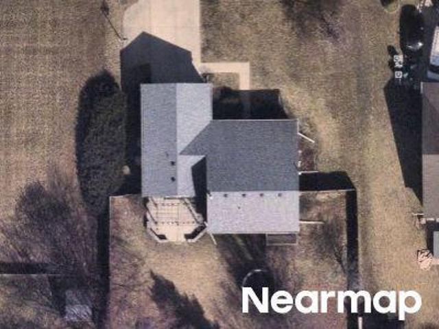 House for sale in Mchenry, Illinois