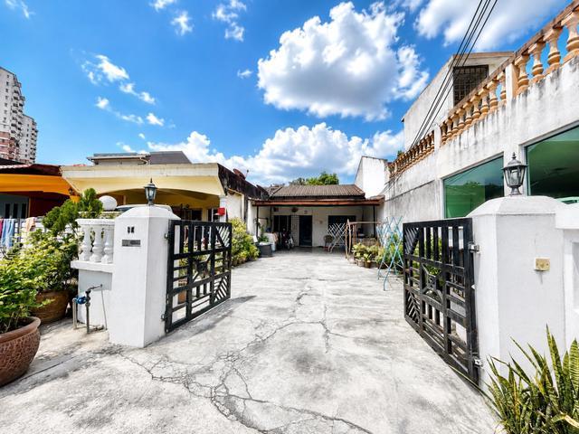 Terraced House for sale in Country Heights Damansara, Kuala Lumpur